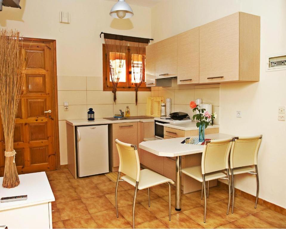 Feeloxenia Corfu Apartments Acharavi  Exteriör bild