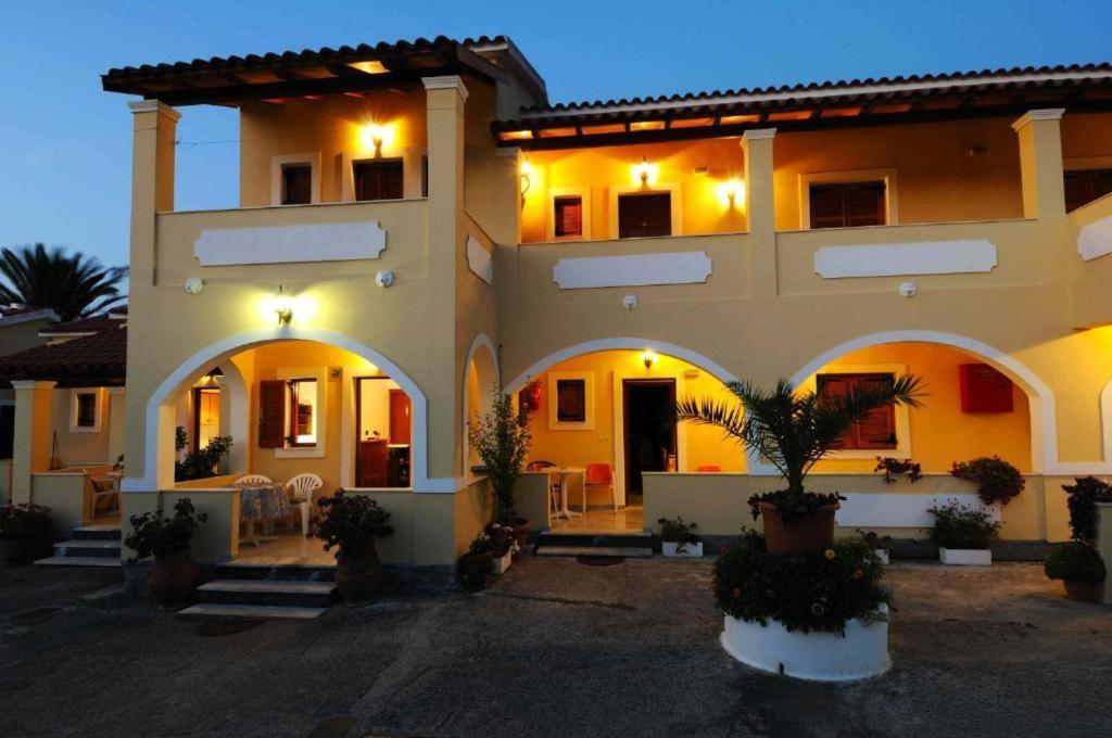 Feeloxenia Corfu Apartments Acharavi  Exteriör bild