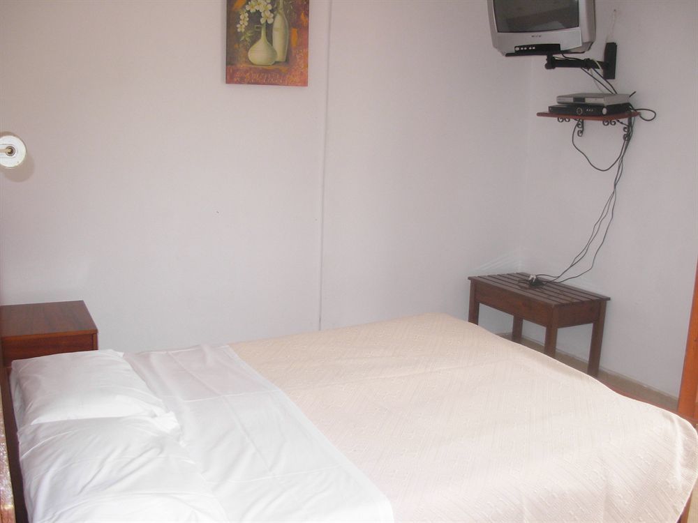 Feeloxenia Corfu Apartments Acharavi  Exteriör bild