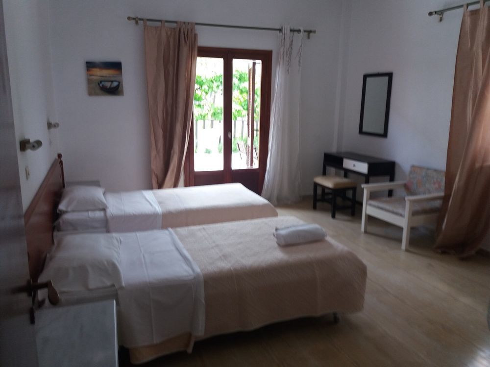Feeloxenia Corfu Apartments Acharavi  Exteriör bild
