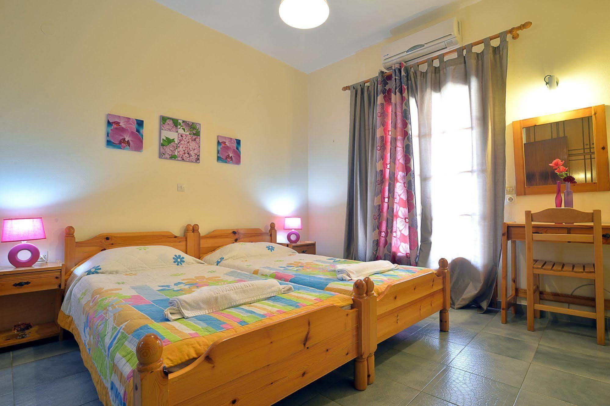 Feeloxenia Corfu Apartments Acharavi  Exteriör bild